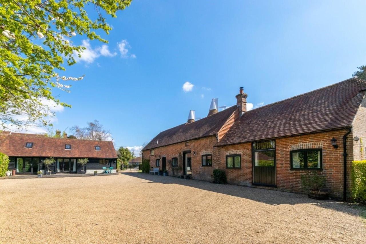 Court Lodge Oast 히스필드 외부 사진